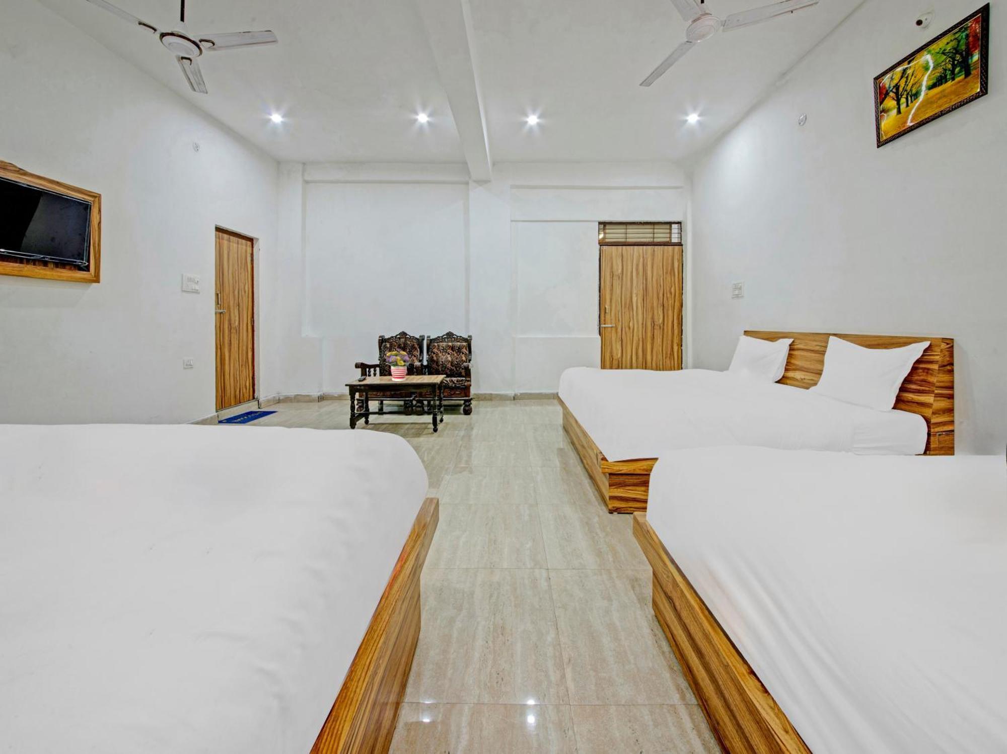 Hotel Kailasha Uttarkāshi 外观 照片