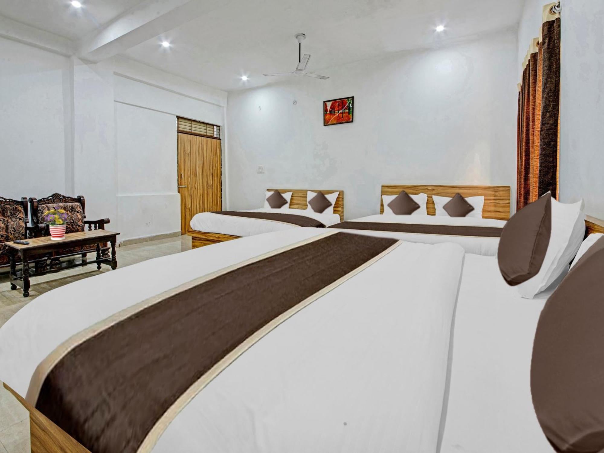 Hotel Kailasha Uttarkāshi 外观 照片