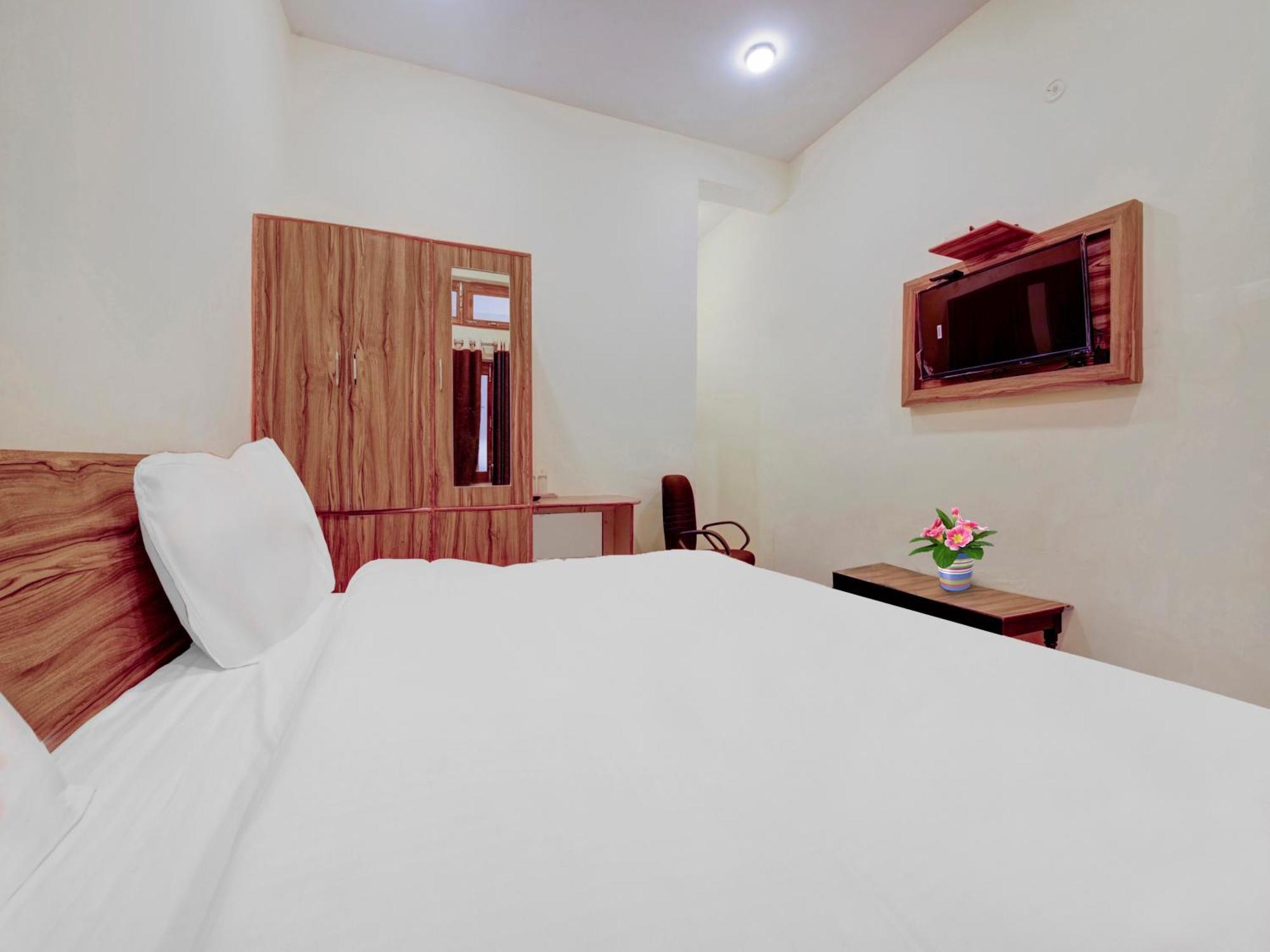 Hotel Kailasha Uttarkāshi 外观 照片