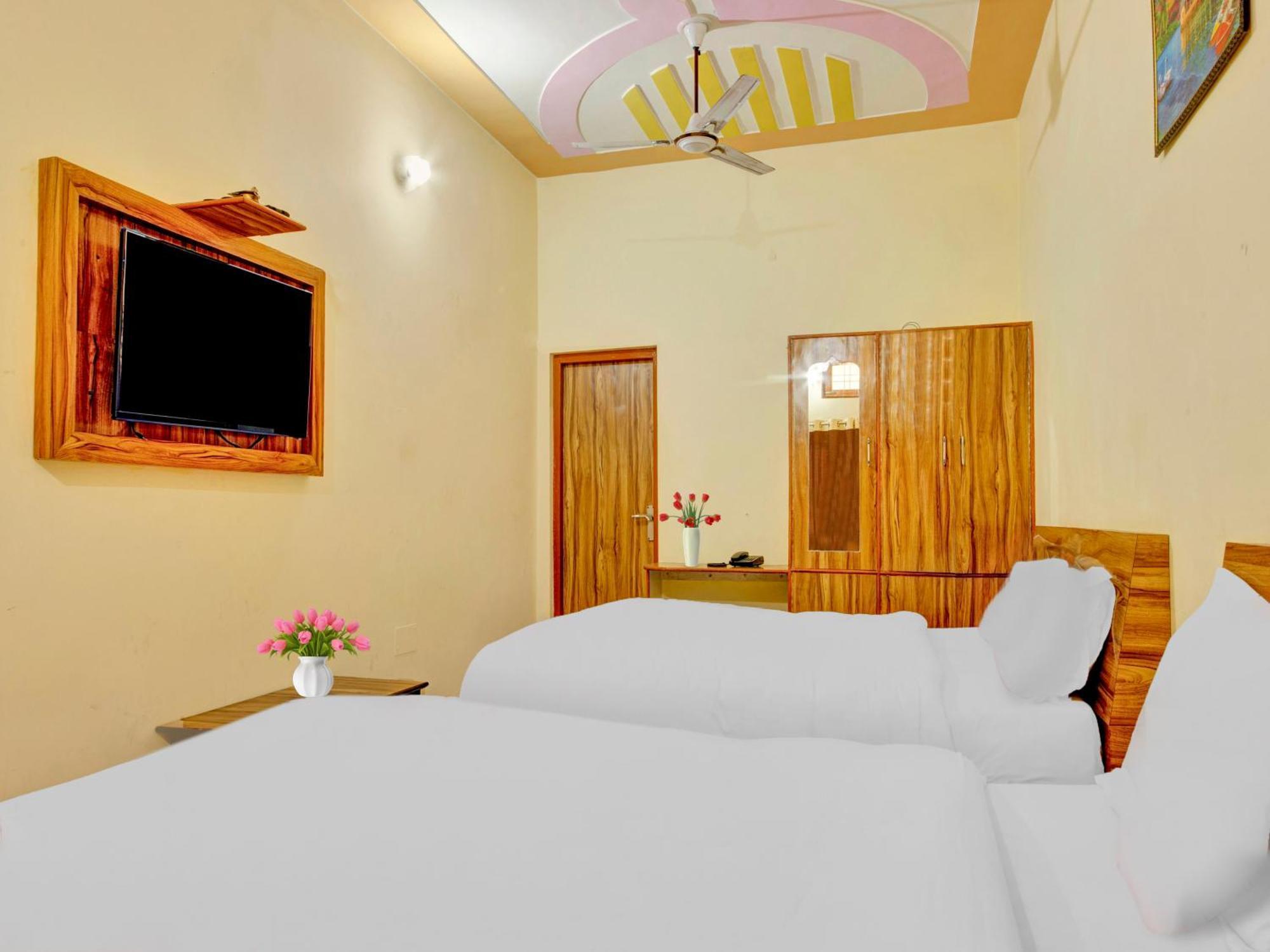 Hotel Kailasha Uttarkāshi 外观 照片
