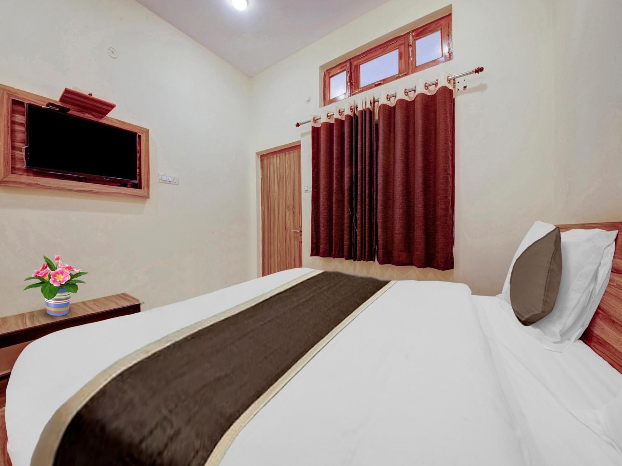 Hotel Kailasha Uttarkāshi 外观 照片